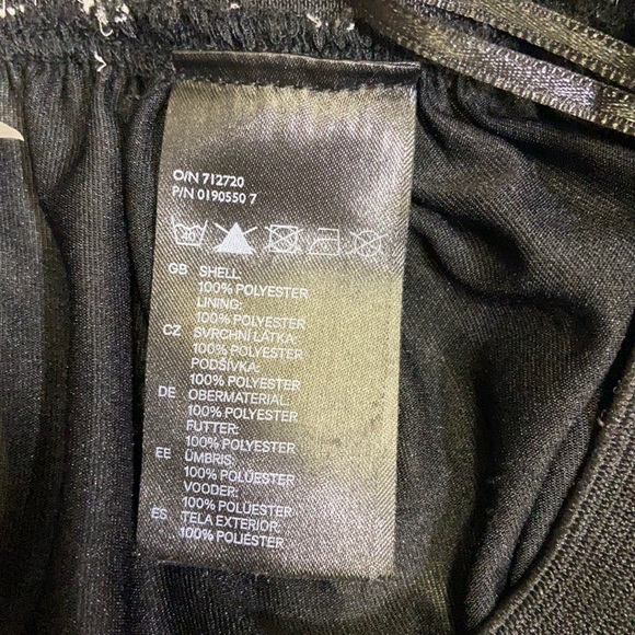 H And M Divided Stripes Long Skirt Black White Sz2 - Picture 7 of 8